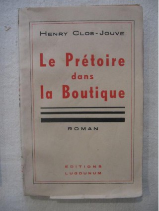 Le prétoire dans la boutique