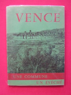 Vence, une commune un évêché