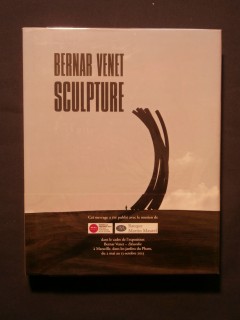 Bernar Venet sculpture