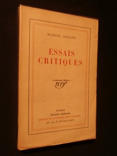 Essais critiques